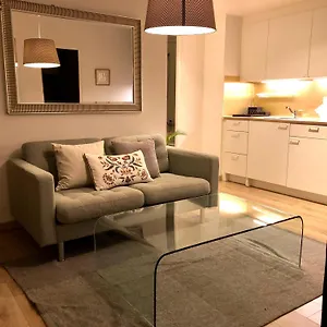 Cool & 2 Bedroom In Heart Of Eaux-vives Apartment