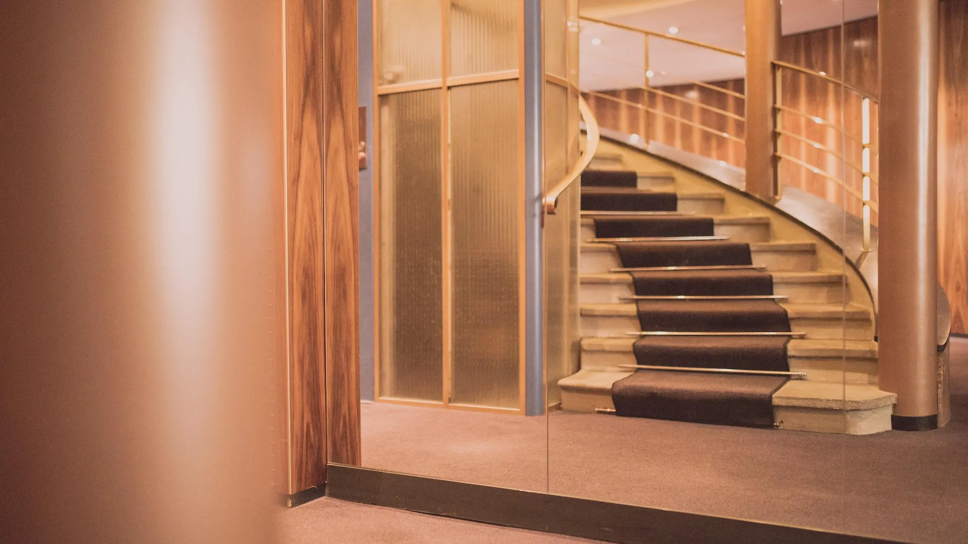 Hotel Bernina Genève 3*,